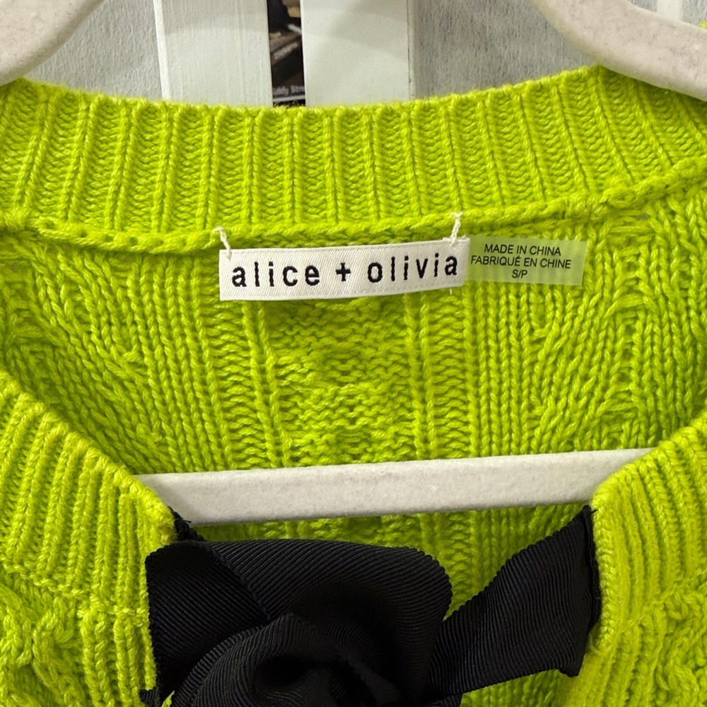 Alice + Olivia Kitty Puff Sleeve Lime Green Sweater Bow Detail Wool Blend - Picture 5 of 9